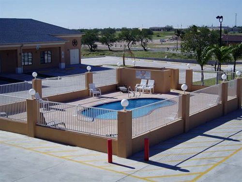 Texas Inn & Suites La Joya Bagian luar foto